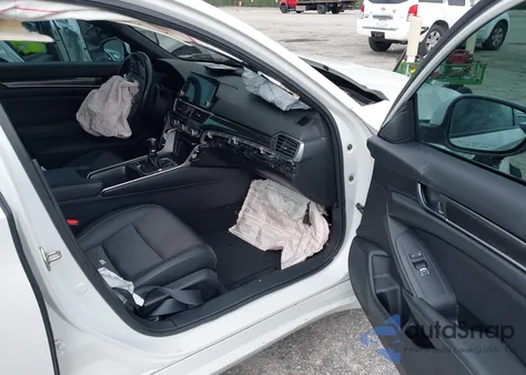 2019 Honda Accord Sport 2.0T z USA, uszkodzony, nr VIN 1HGCV2E38KA008441